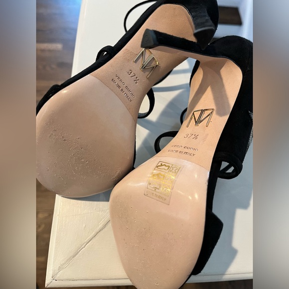 TAMARA MELLON LOVE BLACK SUEDE STRAPPY HEELS- SIZE 37.5 (US 7- 7 1/2) - Picture 4 of 7